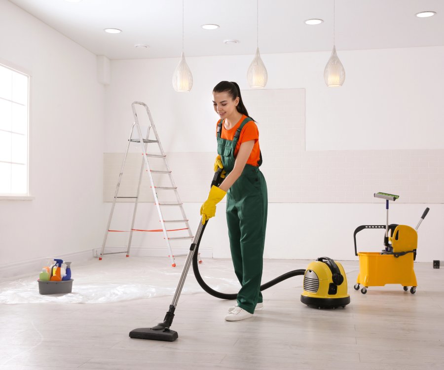 Move-in cleaning service in an empty apartment.